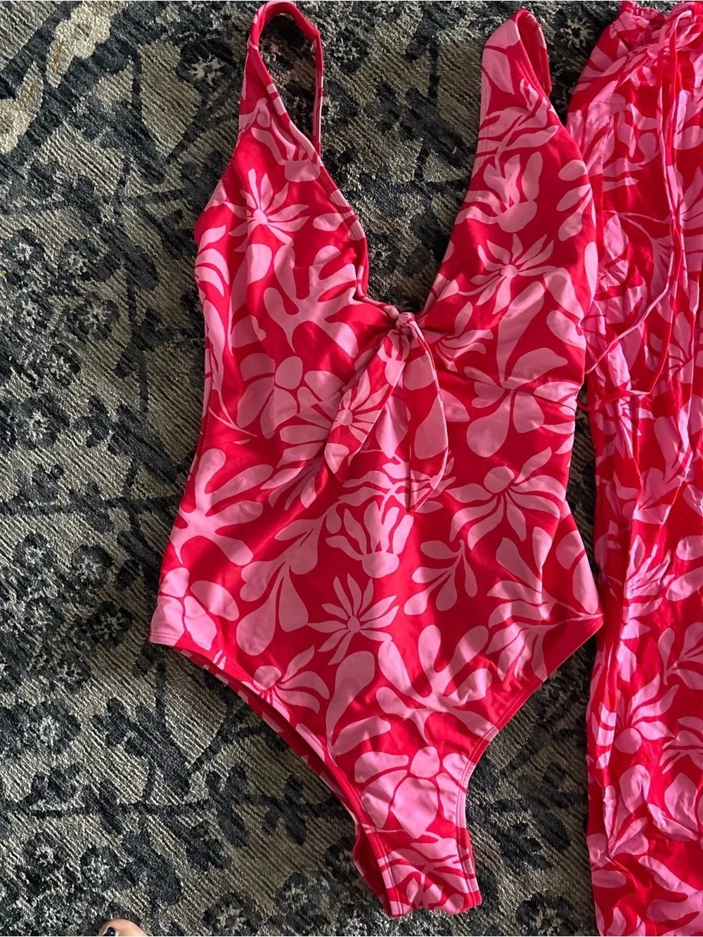Shade & Shore red and pink Summer Set